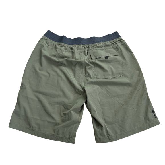 prAna Men's Vaha Shorts Size XL 10" Inseam Green Pull On Athleisure Casual - Picture 2 of 7